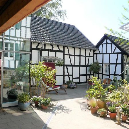 Ferienhaus Im Fachwerkhof 'Haus In Bewegung' Seelscheid Ngoại thất bức ảnh