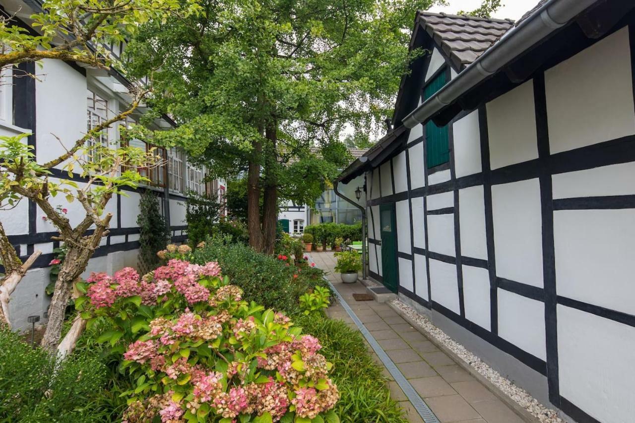 Ferienhaus Im Fachwerkhof 'Haus In Bewegung' Seelscheid Ngoại thất bức ảnh