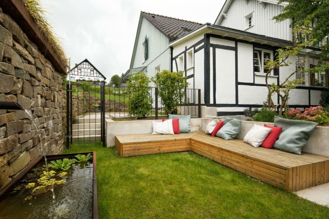 Ferienhaus Im Fachwerkhof 'Haus In Bewegung' Seelscheid Ngoại thất bức ảnh